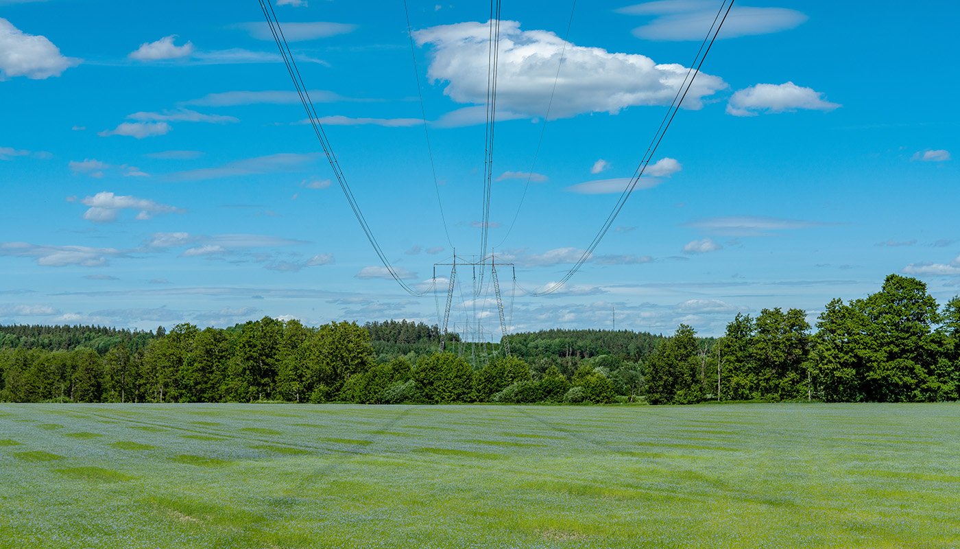 Nu är luftledningar förstahandsval i högspänningsledningar. Foto: Shutterstock.