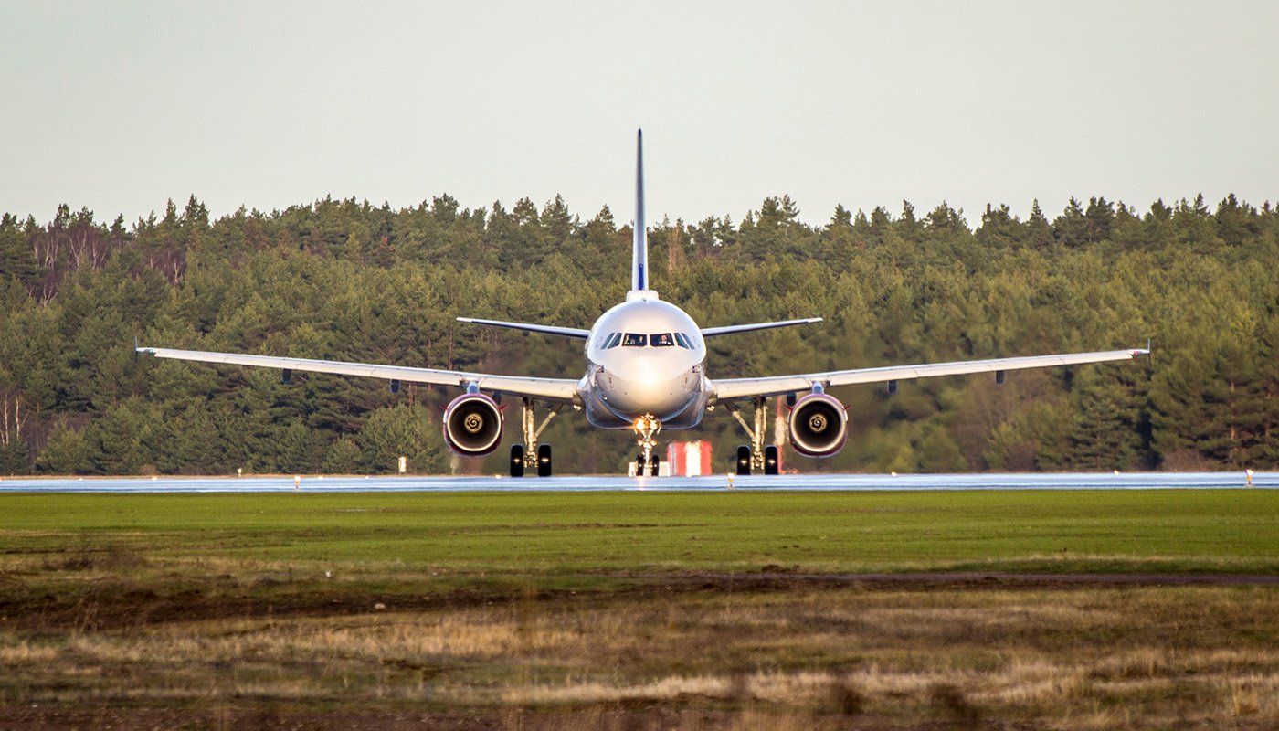 Snart måste allt fler flyg åka på hållbara bränslen. Foto: Shutterstock.