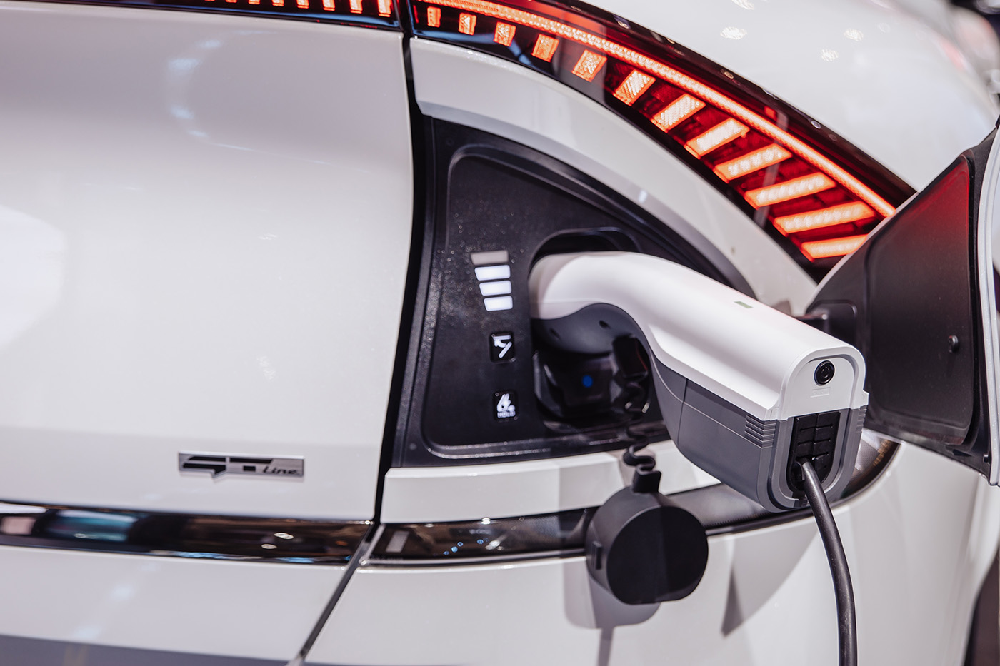 Kiabil under laddning. Foto: Shutterstock.