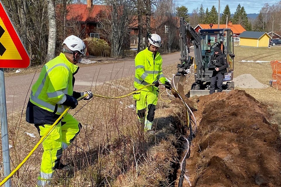 Kabelarbete under Ellevios pilotprojekt i Orsa.